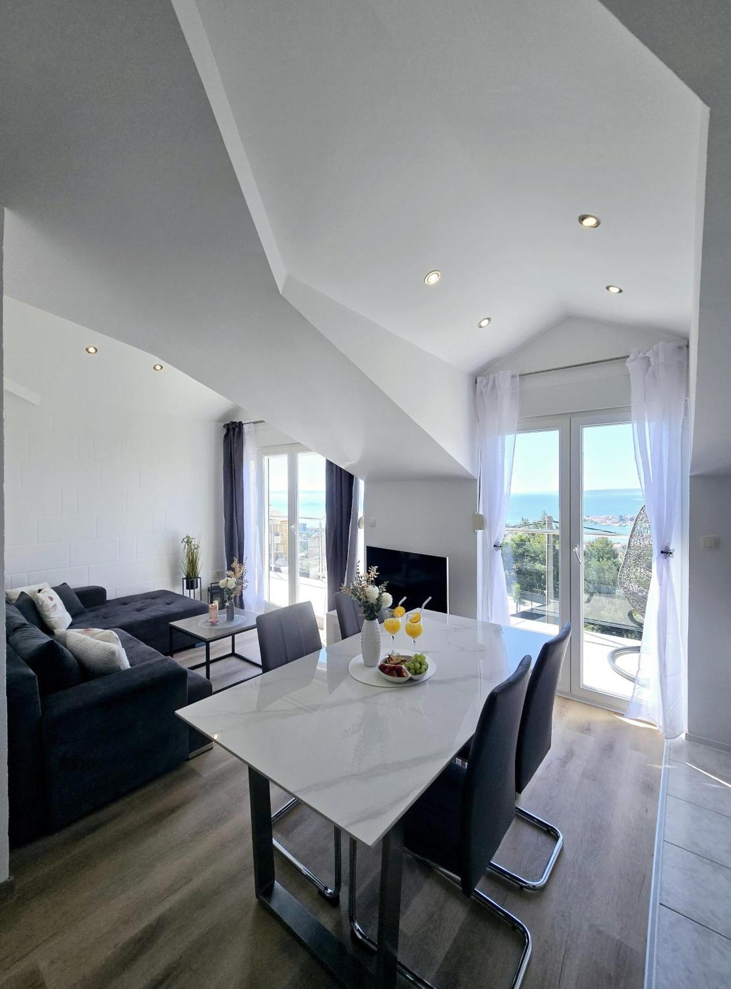 Villa Matanovi Dvori Podstrana Bagian luar foto