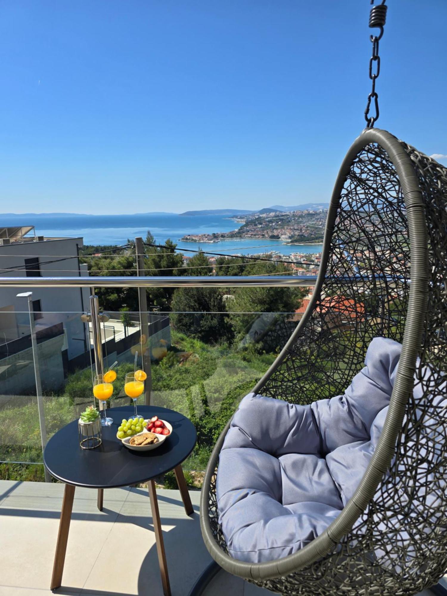 Villa Matanovi Dvori Podstrana Bagian luar foto
